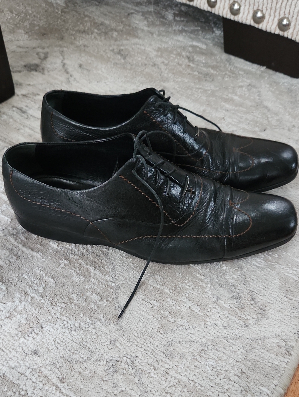 Mens Black Louis Vuitton Dress Shoes, Size LV 9, US 10